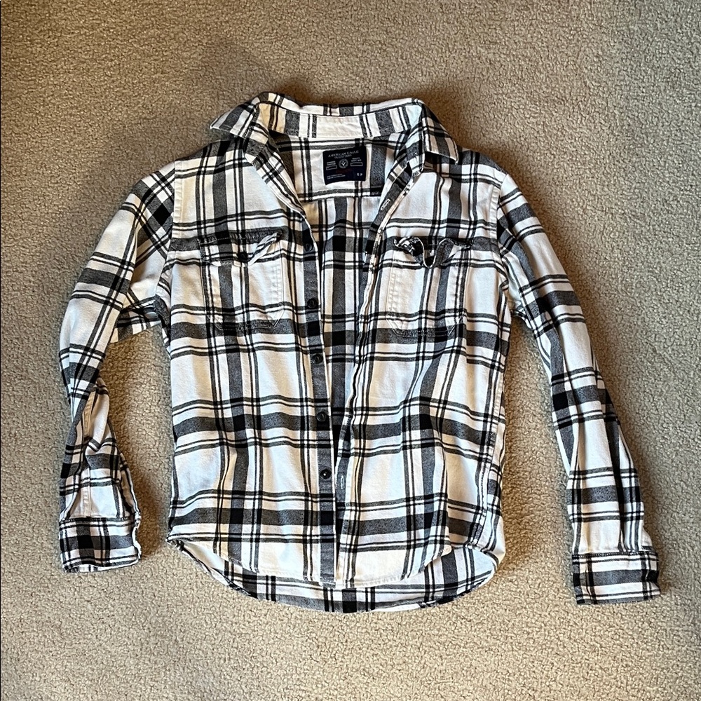 (SOLD) American Eagle White and Black Plaid Flannel Shirt